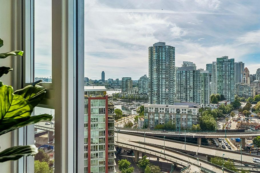 2106 918 Cooperage Way Vancouver, BC - 28