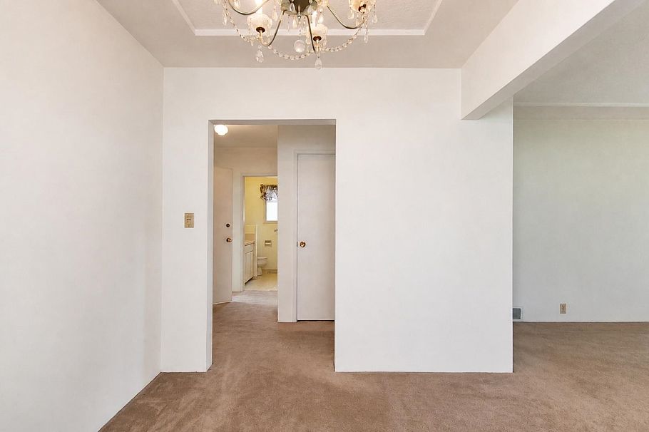 2748 E 6th Avenue Vancouver, BC - 13