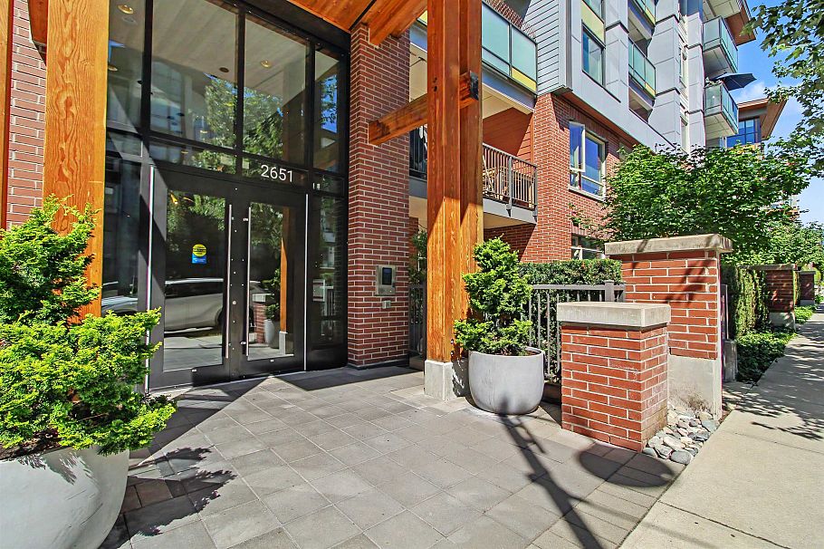 122 2651 Library Lane North Vancouver, BC - 25