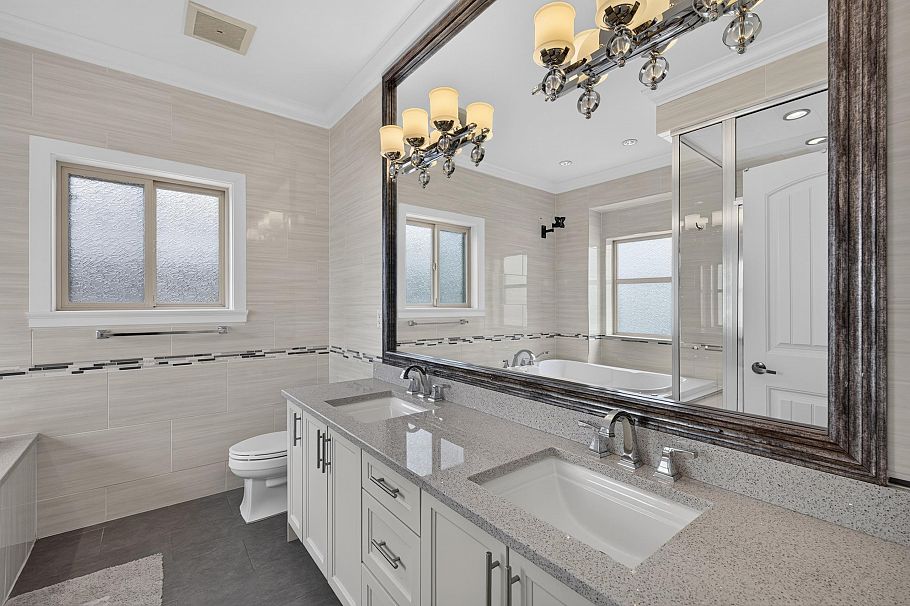 1010 E 55th Avenue Vancouver, BC - 22