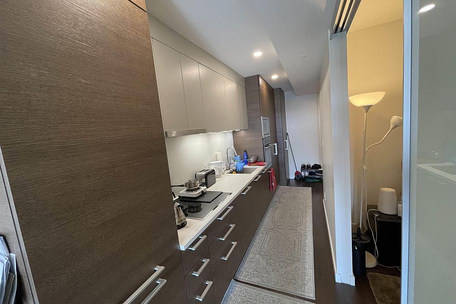 1806 285 E 10th Avenue Vancouver, BC - 5