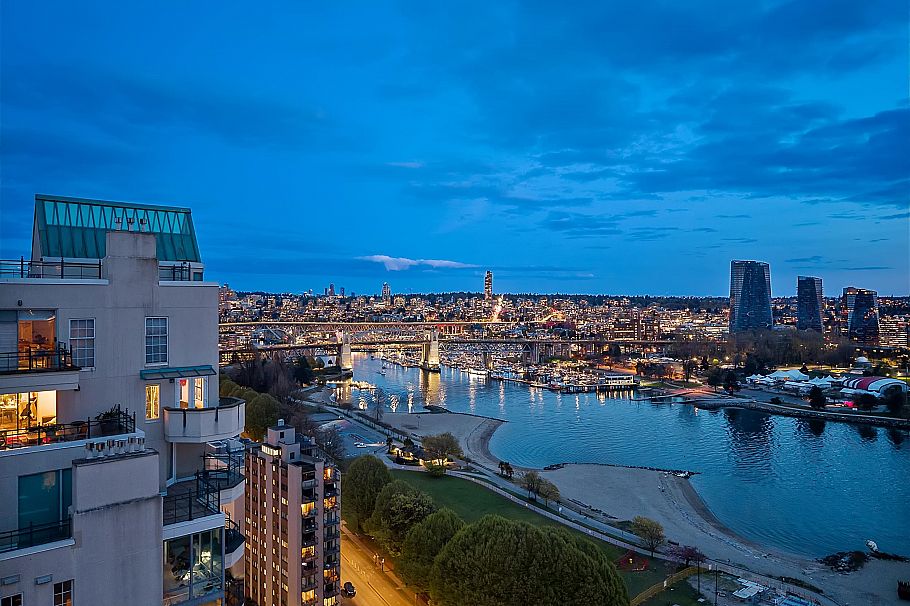 306 1311 Beach Avenue Vancouver, BC - 38