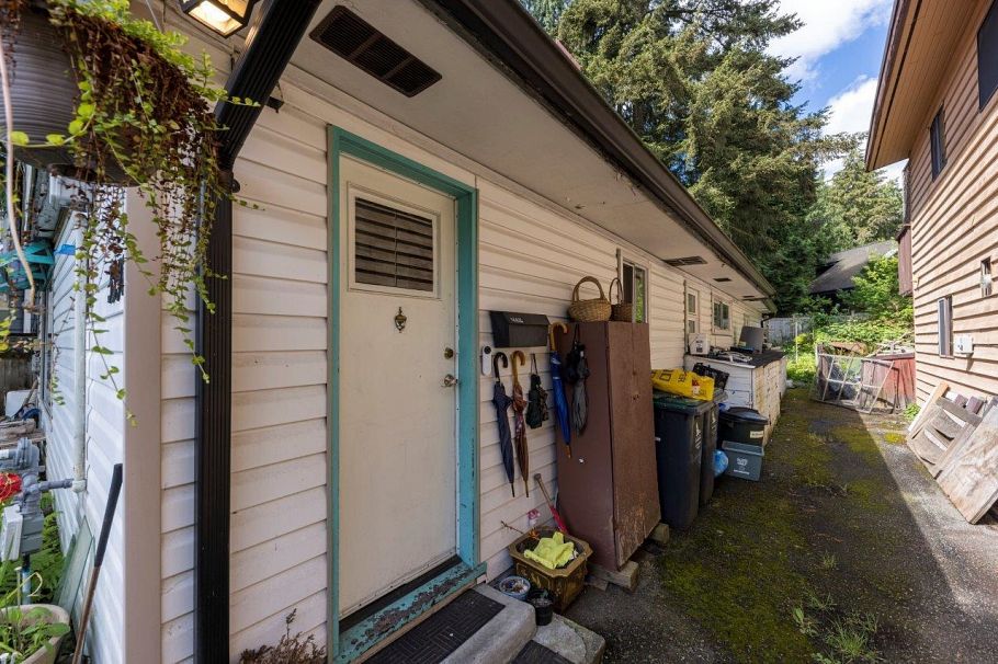 3297 Fromme Road North Vancouver, BC - 11
