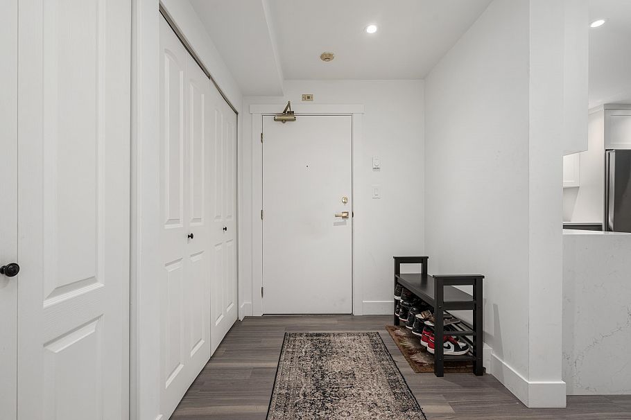 203 825 W 15th Avenue Vancouver, BC - 18