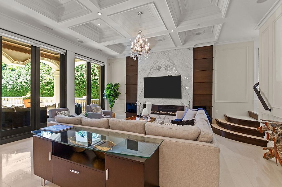 4768 W 4th Avenue Vancouver, BC - 9