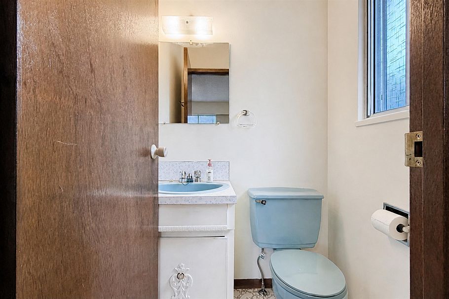2184 E 35th Avenue Vancouver, BC - 14