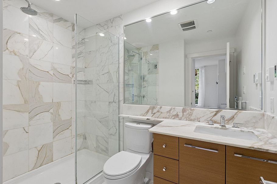 105 5868 Agronomy Road Vancouver, BC - 23