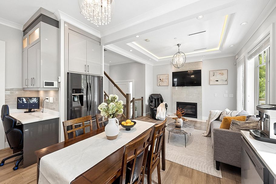 3666 W 6th Avenue Vancouver, BC - 3