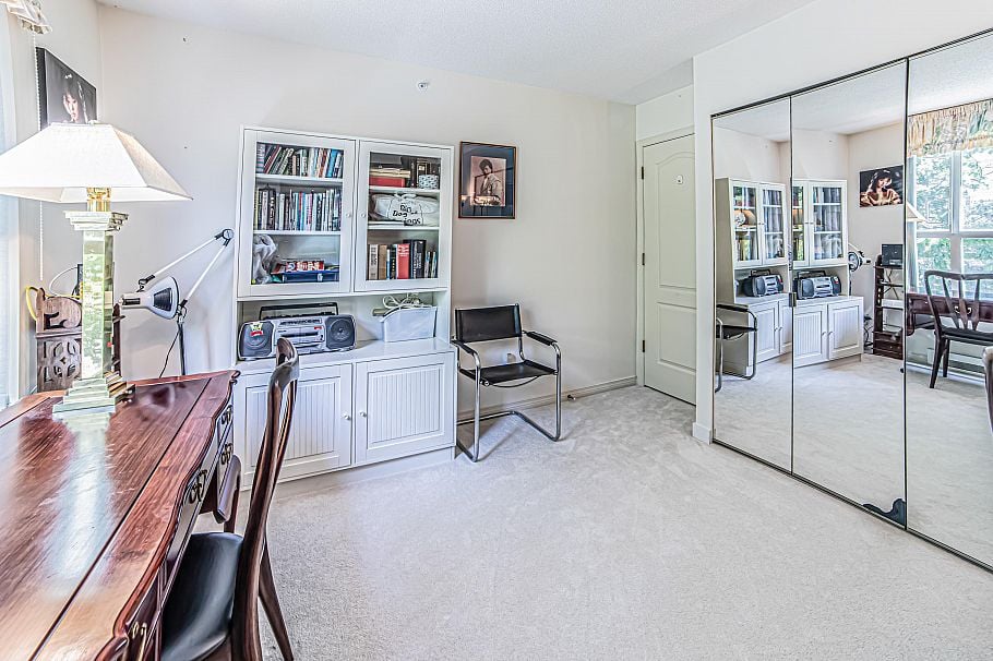 212 688 Fairchild Road Vancouver, BC - 21