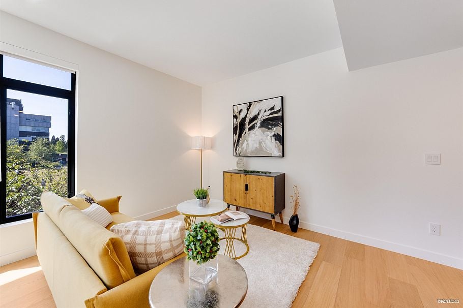 302 6485 Manitoba Street Vancouver, BC - 10