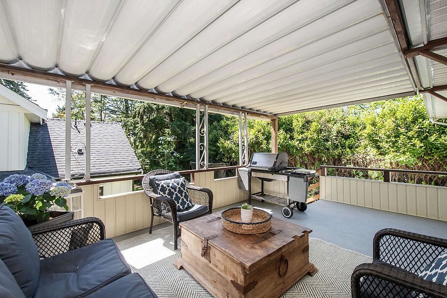 361 W 19th Street North Vancouver, BC - 18