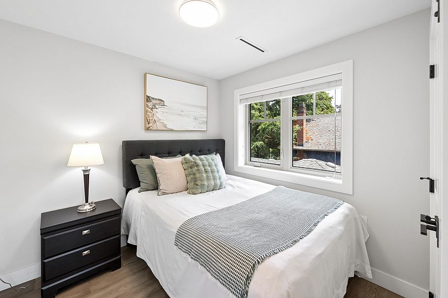 3666 W 6th Avenue Vancouver, BC - 15