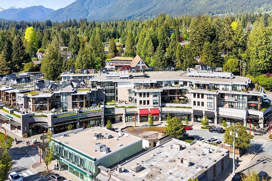 3922 Sunnycrest Drive North Vancouver, BC - 21