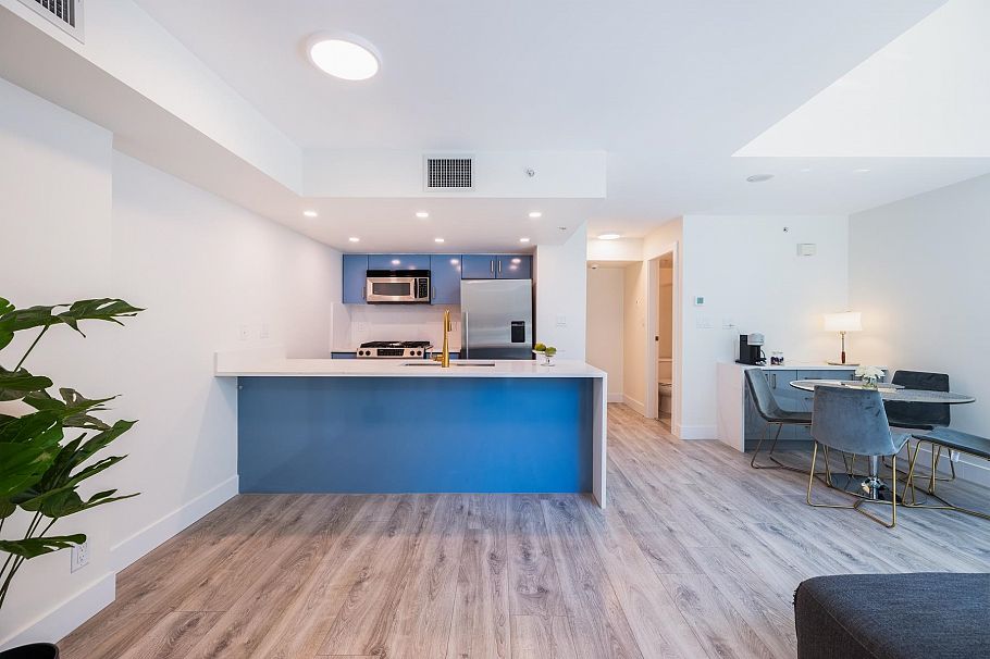 TH8 168 E Esplanade Avenue North Vancouver, BC - 15