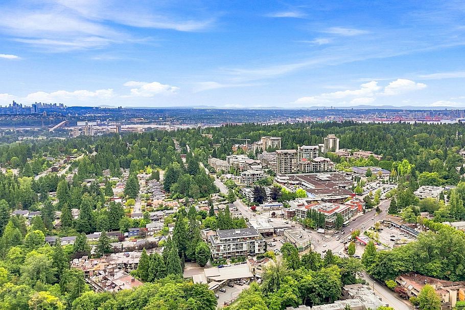401 1327 Draycott Road North Vancouver, BC - 31