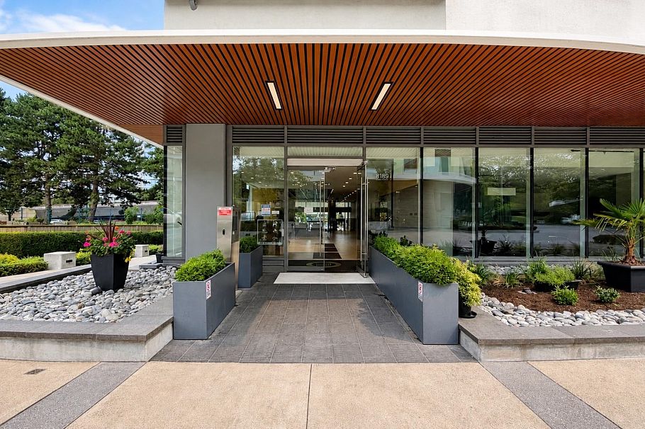 1608 8189 Cambie Street Vancouver, BC - 2