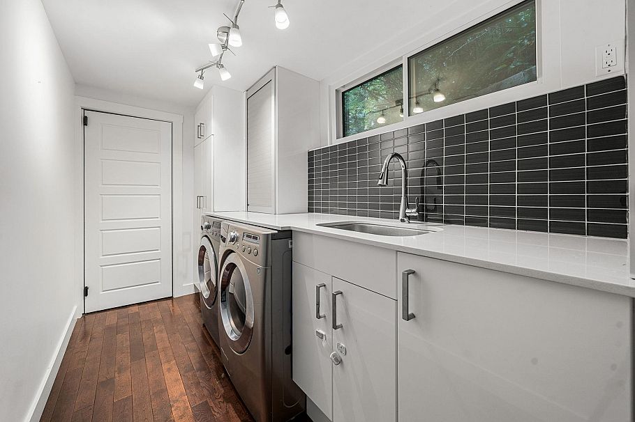 2086 Rivergrove Place North Vancouver, BC - 34