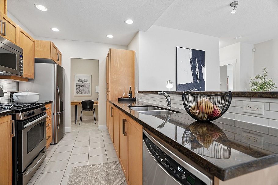 316 6328 Larkin Drive Vancouver, BC - 13