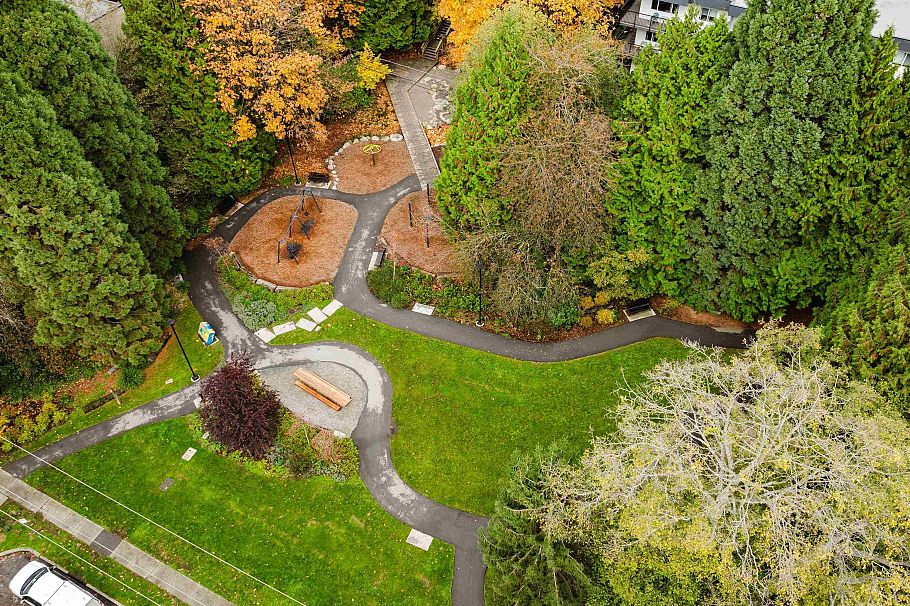 206 245 St. Davids Avenue North Vancouver, BC - 33