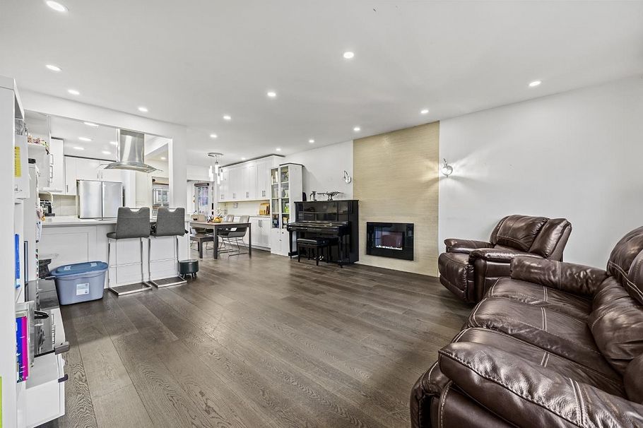 778 E 52nd Avenue Vancouver, BC - 5