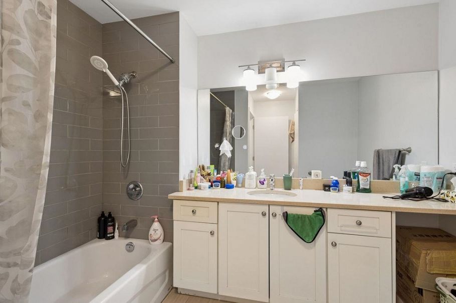 311 444 W 49th Avenue Vancouver, BC - 14