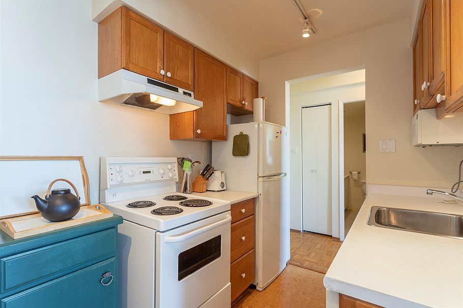 904 1850 Comox Street Vancouver, BC - 13