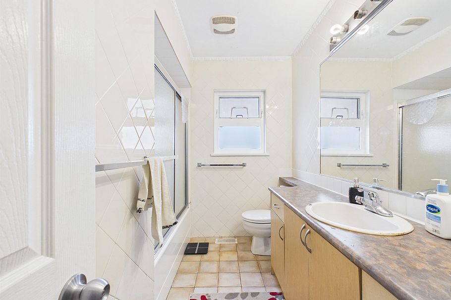 7692 Osler Street Vancouver, BC - 14