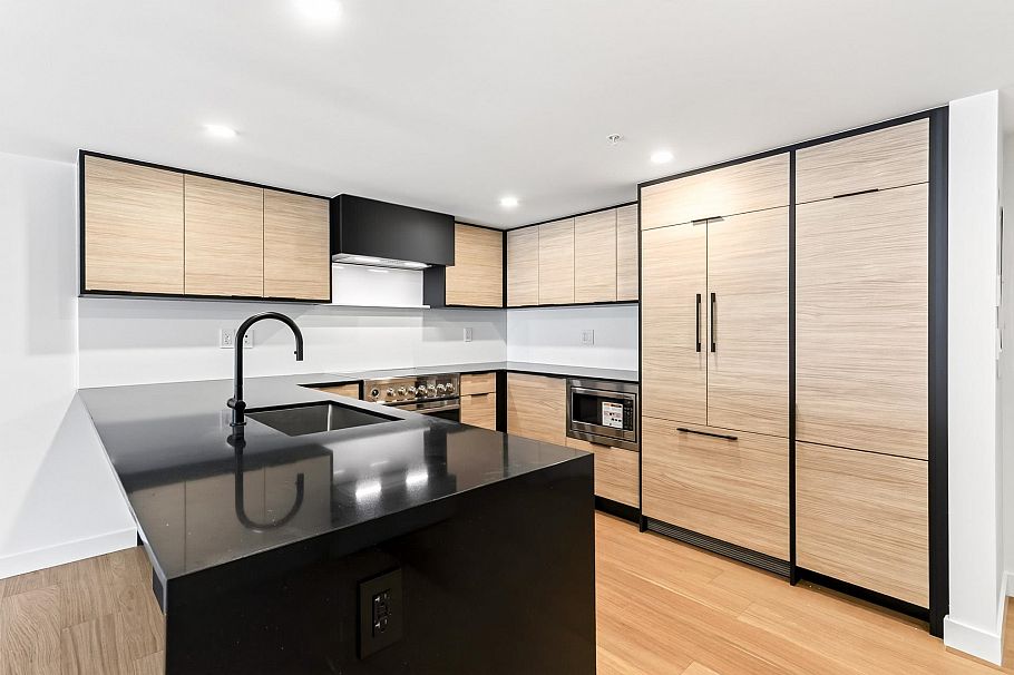 103 6485 Manitoba Street Vancouver, BC - 4
