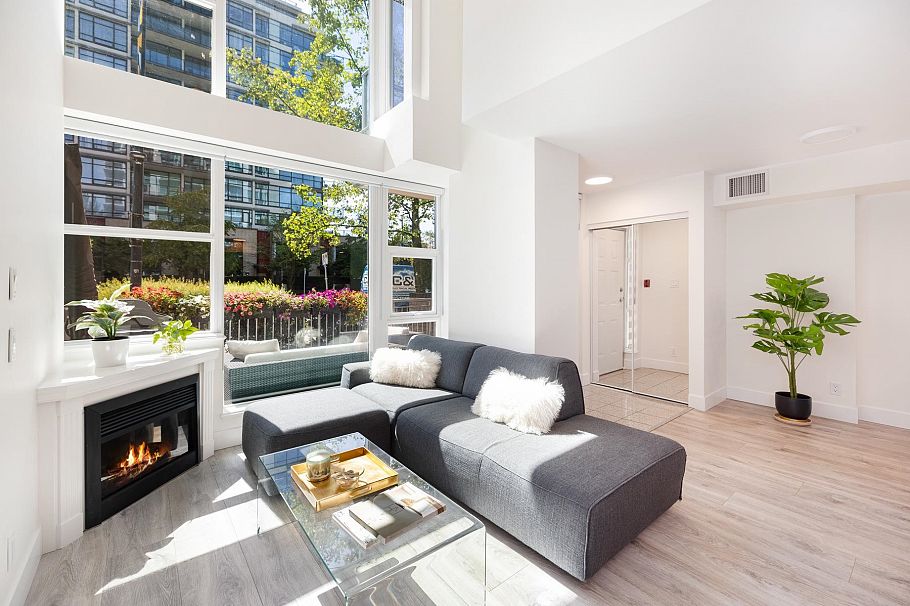 TH8 168 E Esplanade Avenue North Vancouver, BC - 6