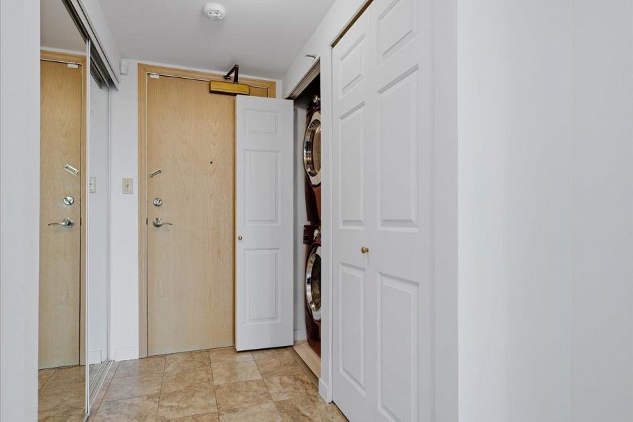 702 2201 Pine Street Vancouver, BC - 21