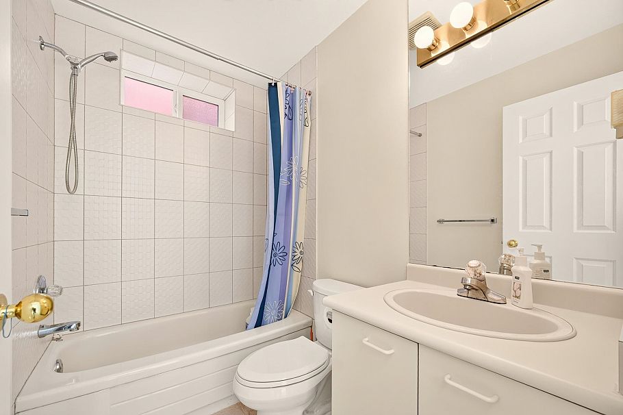 6673 Gladstone Street Vancouver, BC - 31