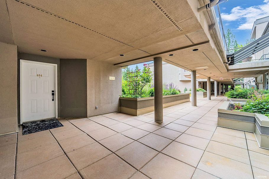 604 1500 Ostler Court North Vancouver, BC - 25