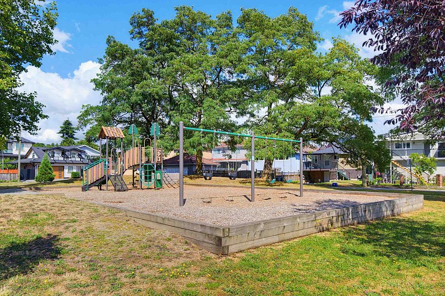 2143 Upland Drive Vancouver, BC - 40
