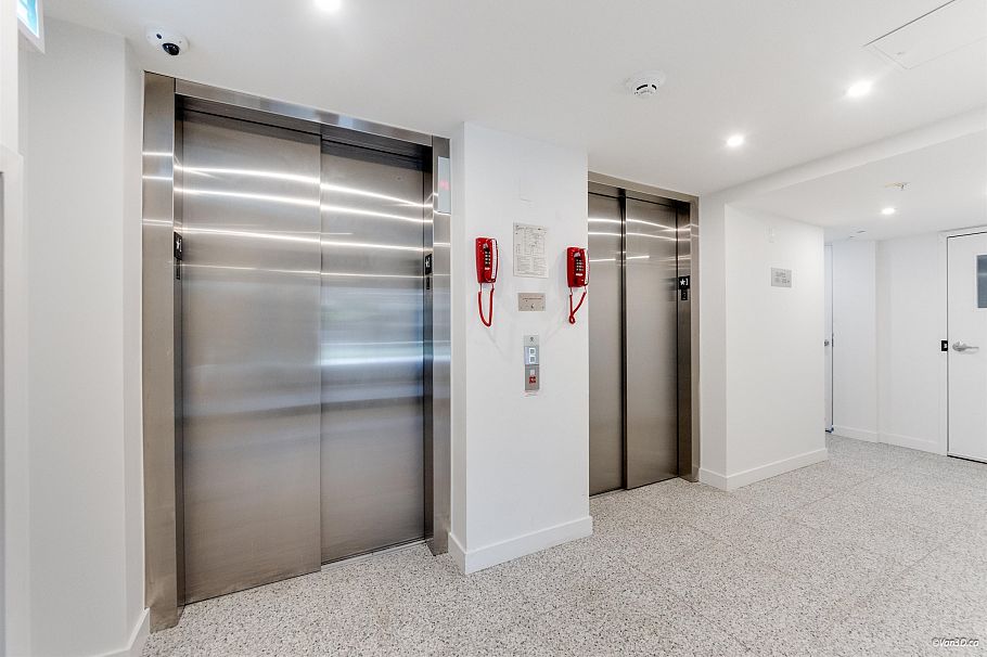 302 6485 Manitoba Street Vancouver, BC - 28