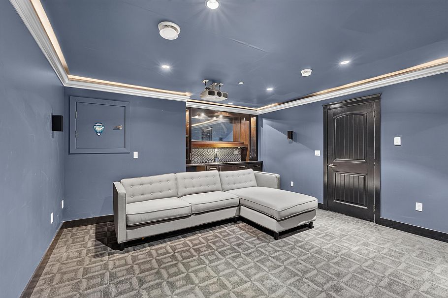 1010 E 55th Avenue Vancouver, BC - 32