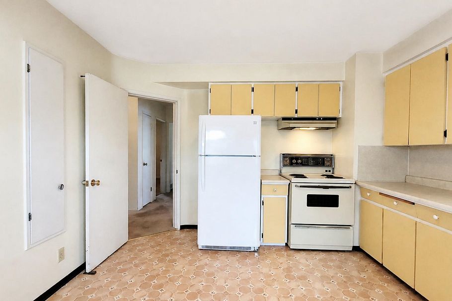 2748 E 6th Avenue Vancouver, BC - 16