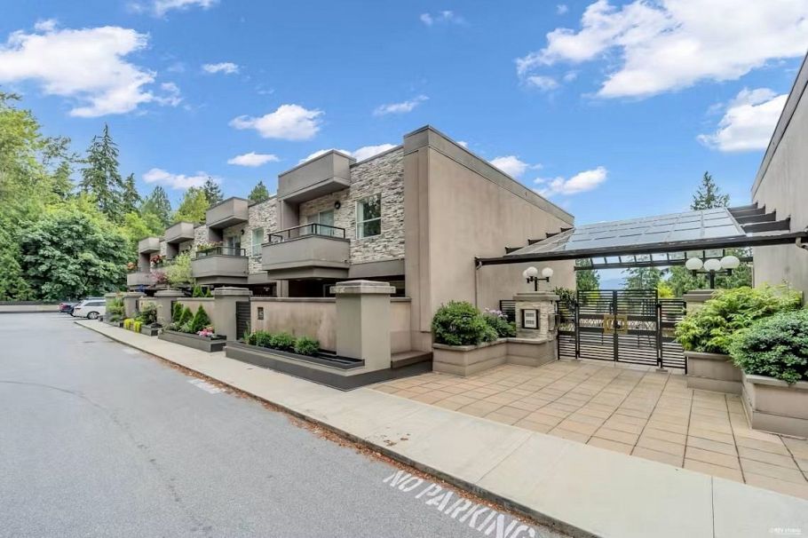 207 1500 Ostler Court North Vancouver, BC - 35