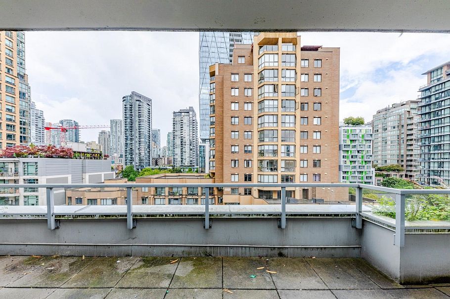 804 1133 Homer Street Vancouver, BC - 18