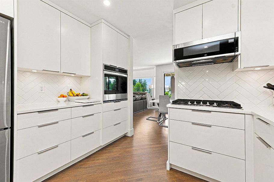 5723 Owl Court North Vancouver, BC - 16
