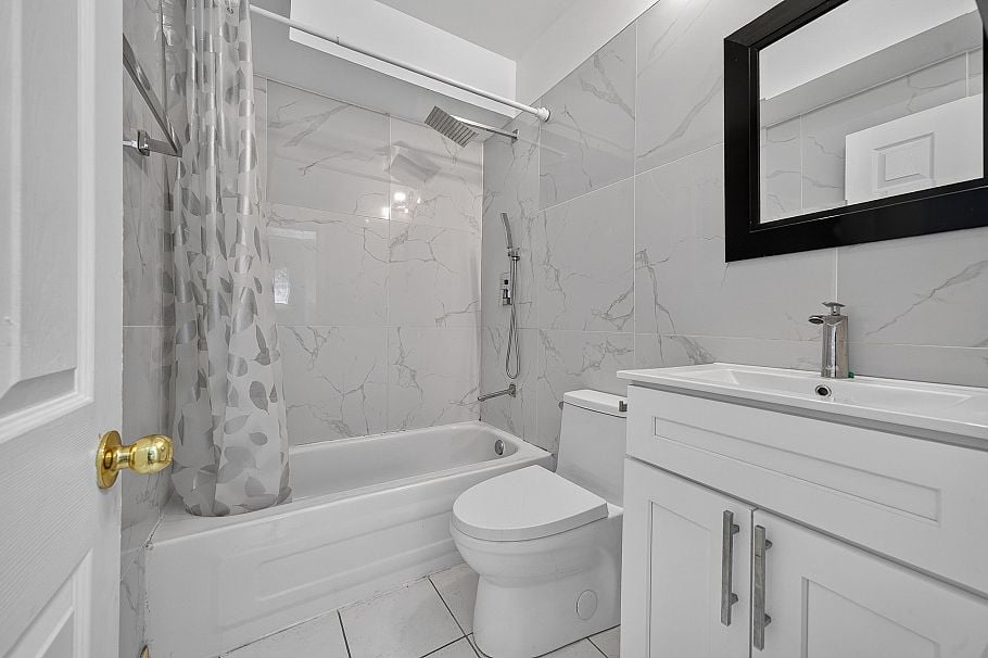 2316 Nanaimo Street Vancouver, BC - 10