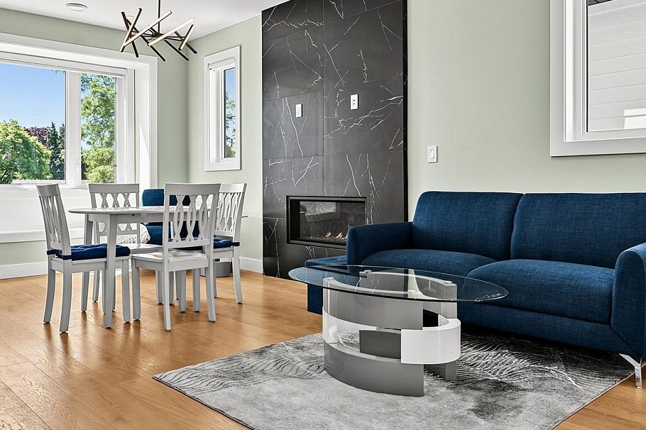 1324 W 15th Street North Vancouver, BC - 3