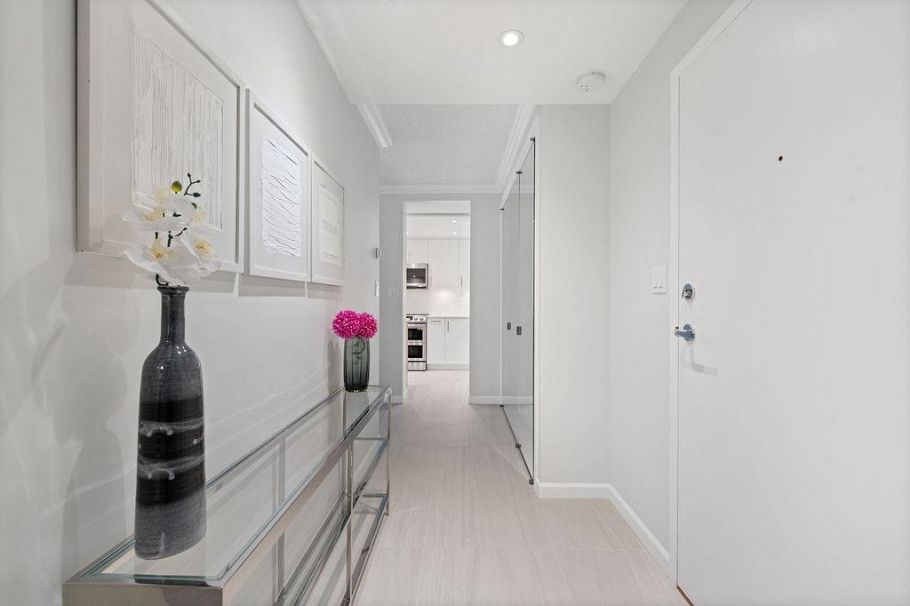 305 4101 Yew Street Vancouver, BC - 18