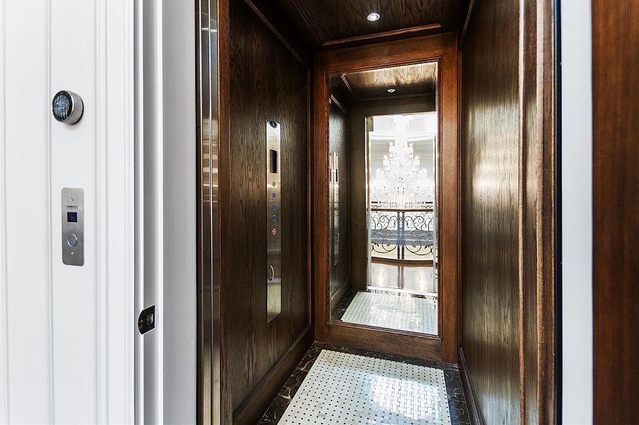 4768 W 4th Avenue Vancouver, BC - 23