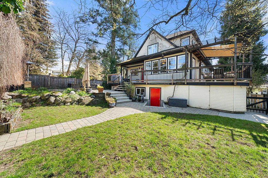628 E 5th Street North Vancouver, BC - 37