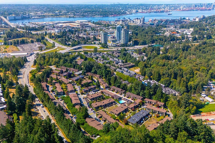 1059 Old Lillooet Road North Vancouver, BC - 38