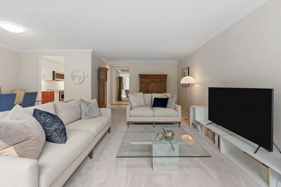 305 4101 Yew Street Vancouver, BC - 11