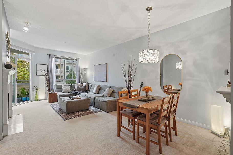 333 383 E 37th Avenue Vancouver, BC - 11
