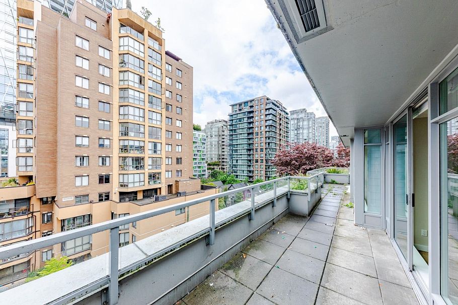 804 1133 Homer Street Vancouver, BC - 17