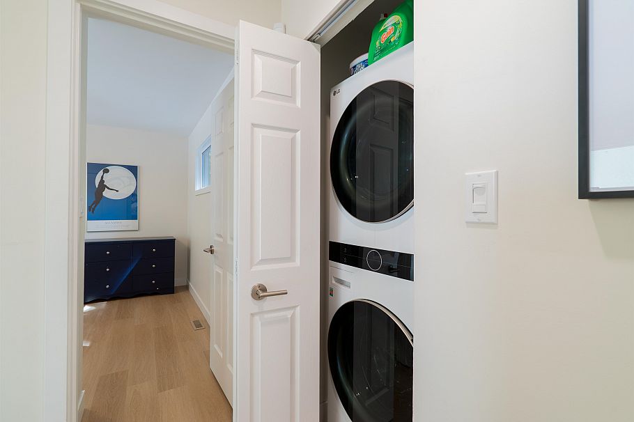 1139 Heritage Boulevard North Vancouver, BC - 28