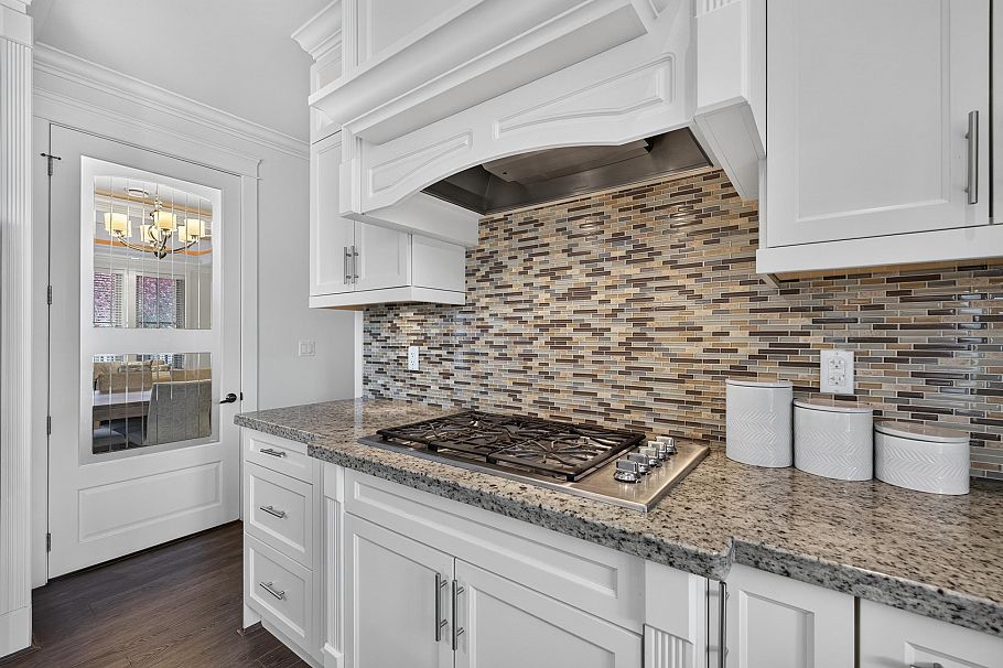 1010 E 55th Avenue Vancouver, BC - 12